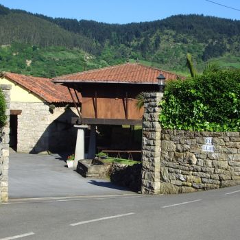 Entrada a la finca