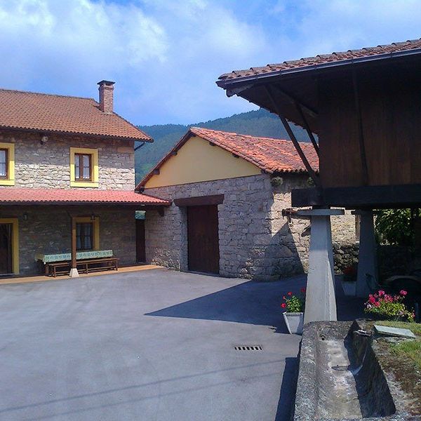 El Llau I (vista frontal exterior)